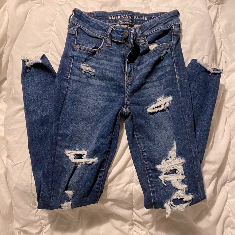 american eagle ripped skinny jeans